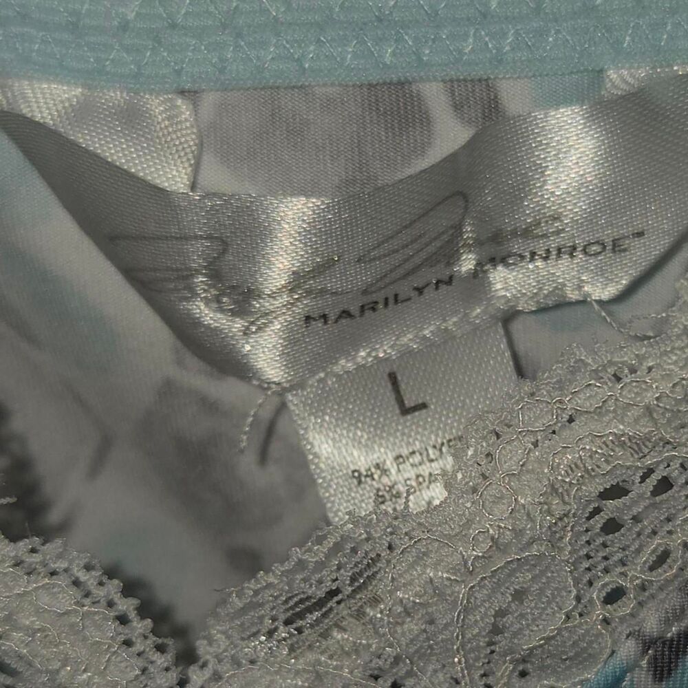 Y2K Lace-Trimmed Printed Cami - Size Large delicate  softgirl dollette pin up - Picture 4 of 7
